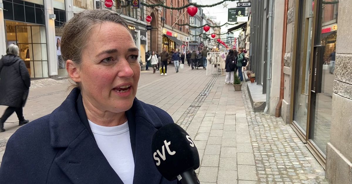 Terrormisstänkta tappade telefon i flykten från ambassaden i Köpenhamn