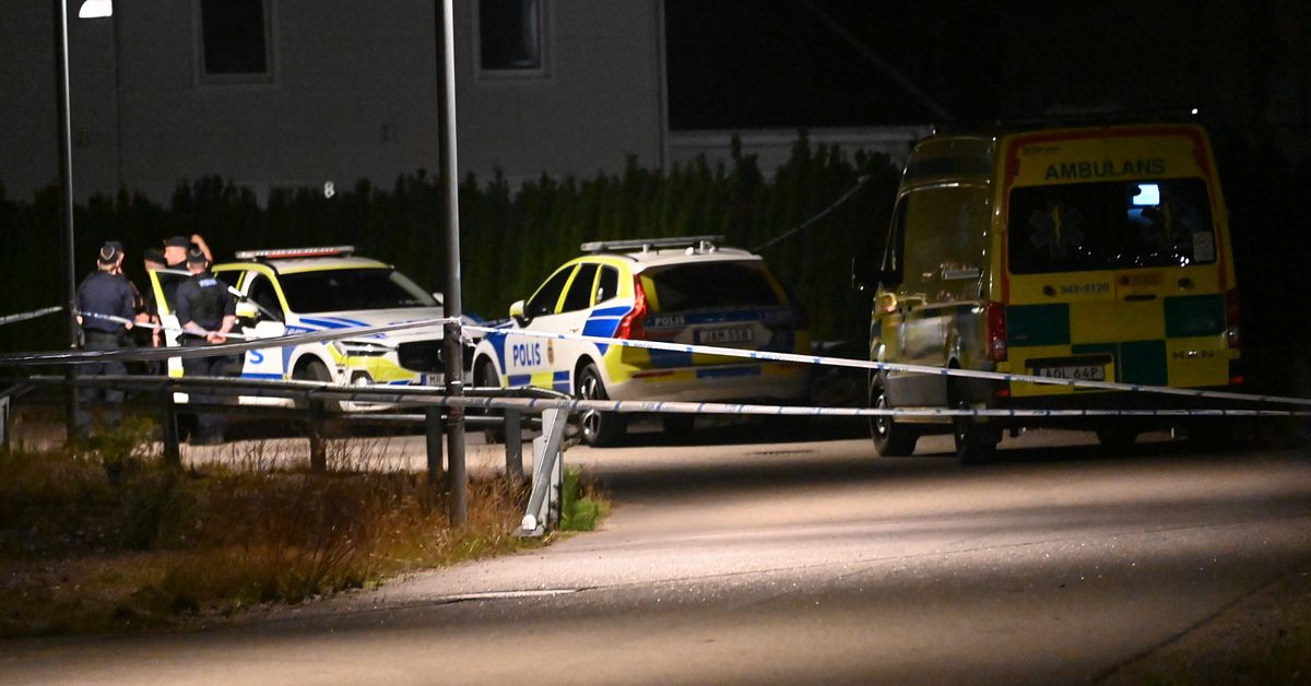 Explosion vid villa i Norrköping