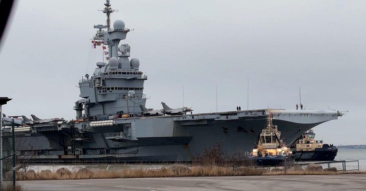 Rysk dr&ouml;nare n&auml;rmade sig hangarfartyget Charles de Gaulle