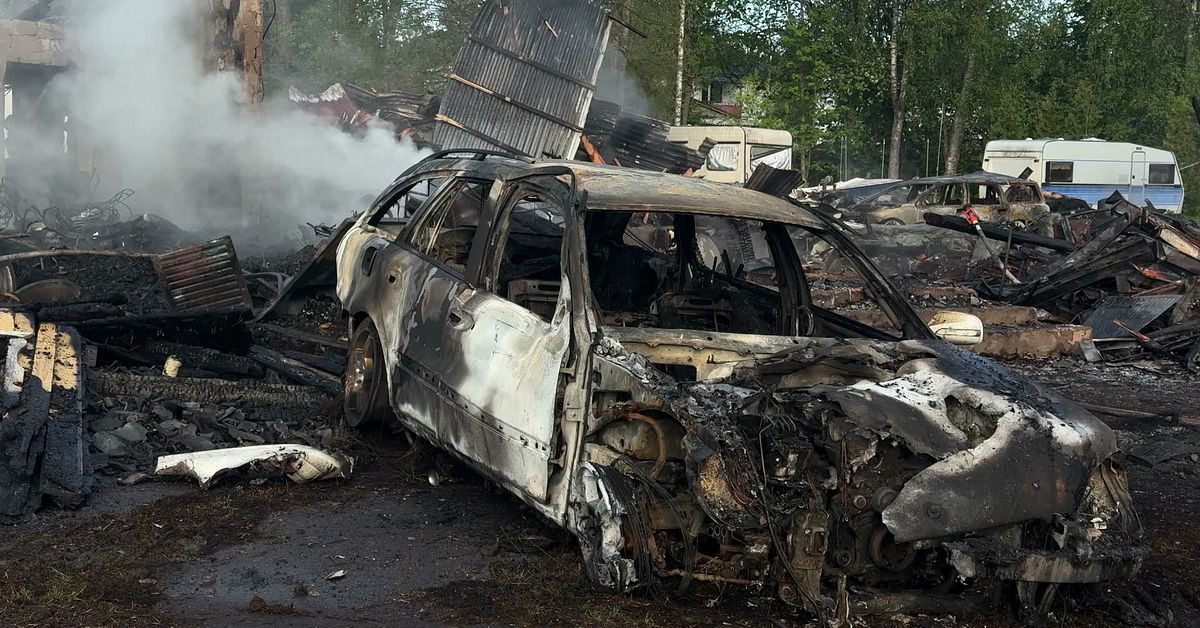 En person antr&auml;ffad avliden efter brand i V&aring;lberg utanf&ouml;r Karlstad
