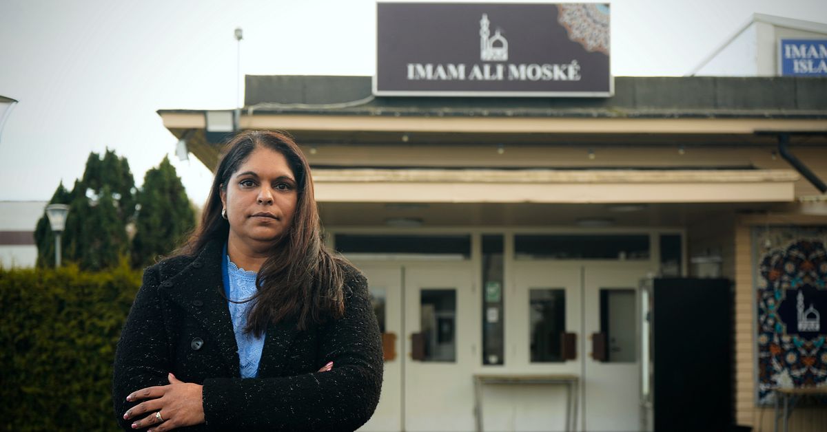 Trakasserades &ndash; efter kritiken mot mosk&eacute;n Imam Ali Islamic Center