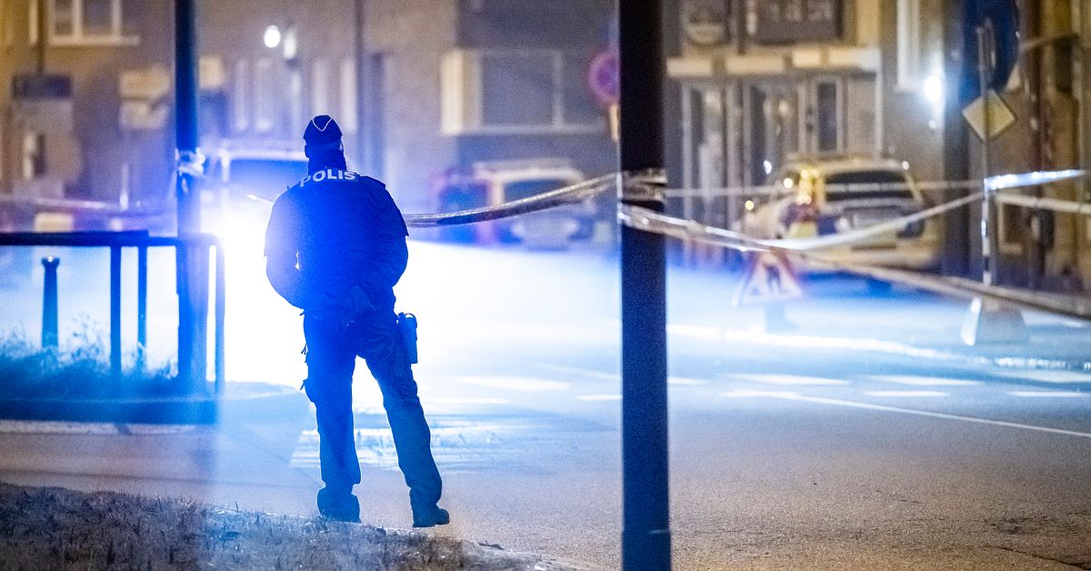 En man &auml;r anh&aring;llen misst&auml;nkt f&ouml;r knivd&aring;d i Malm&ouml;
