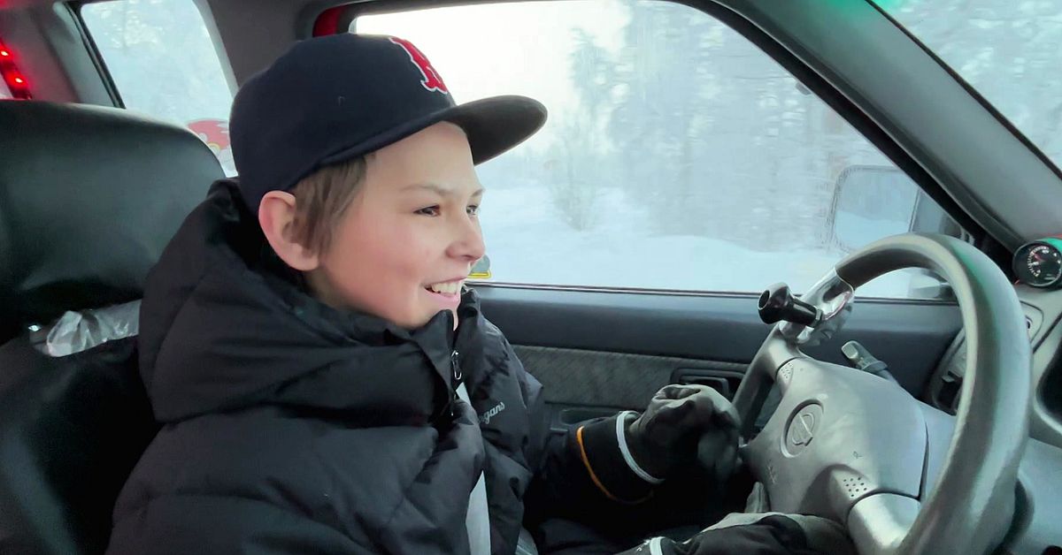 Ante, 17, och epa-kompisarna r&auml;ddade man i 35-gradig kyla