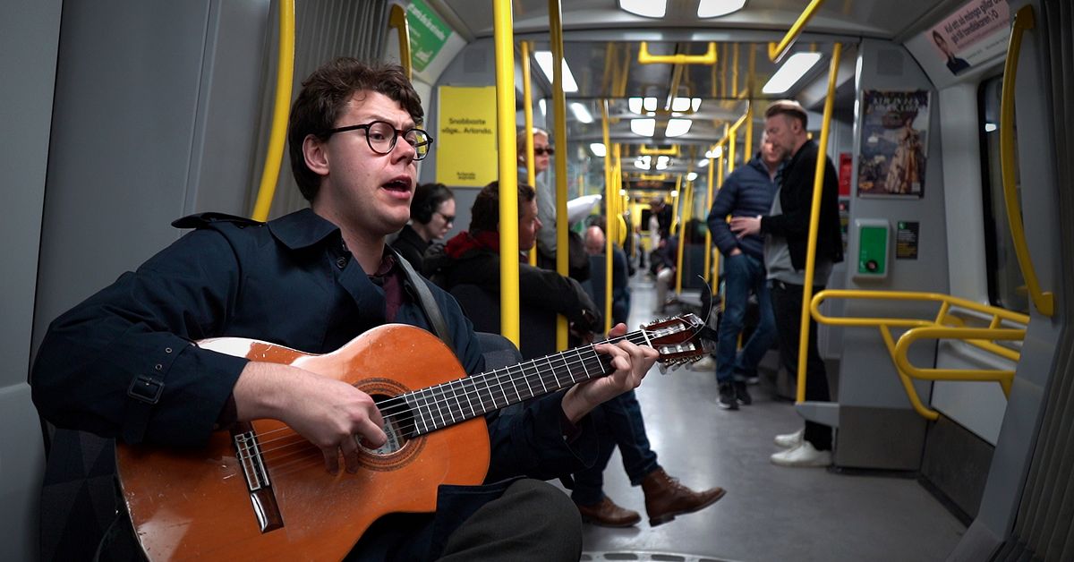 William stoppas från att sjunga på tunnelbanan – SL: ”Ingen fri scen”