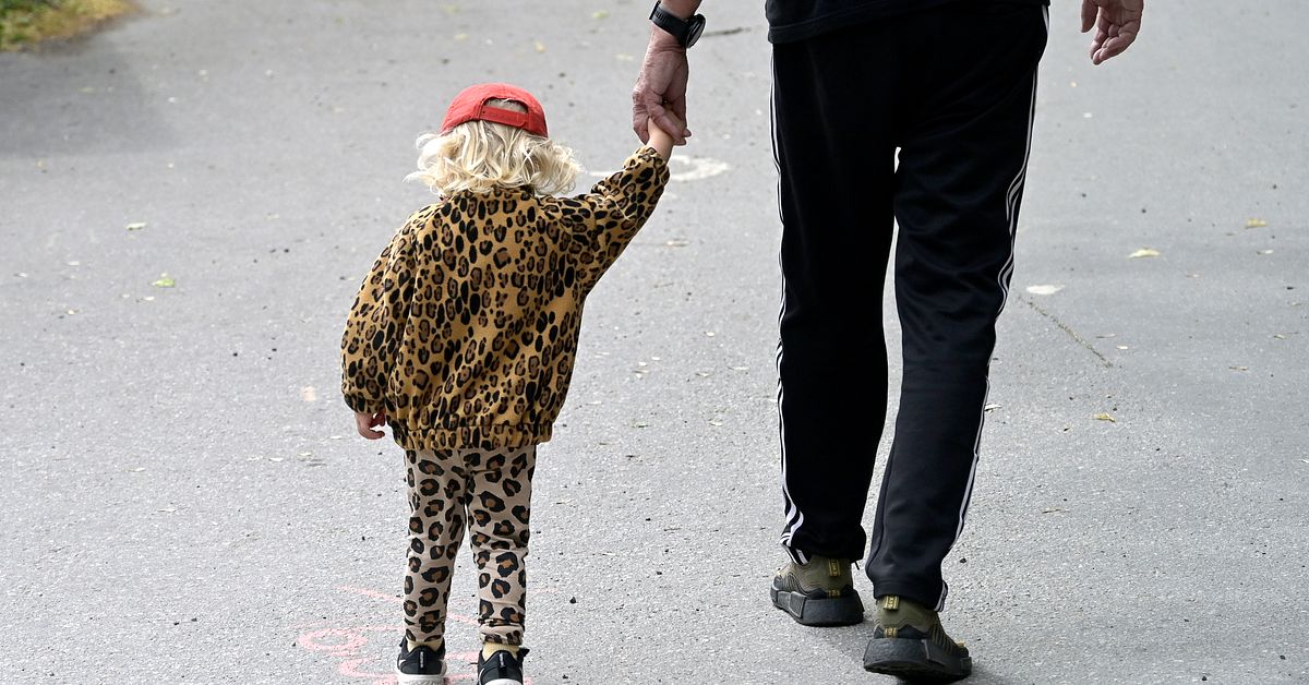 F&aring; ger bort sina f&ouml;r&auml;ldradagar till anh&ouml;riga