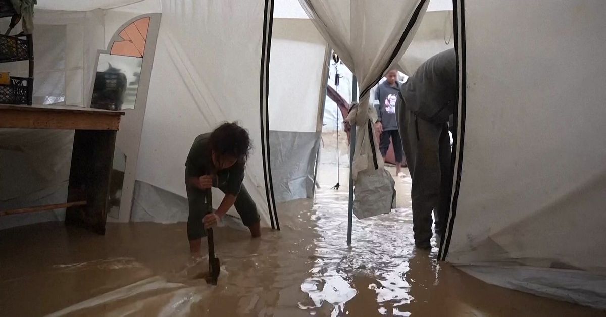 Tält översvämmade i Gaza: ”Alla har förstörts”