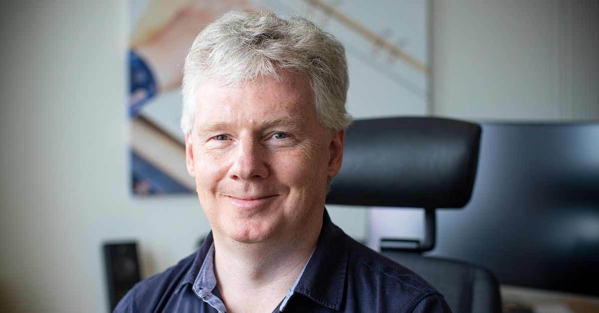 Beslutet om synskadade Kristoffers färdtjänst överklagas | SVT Nyheter