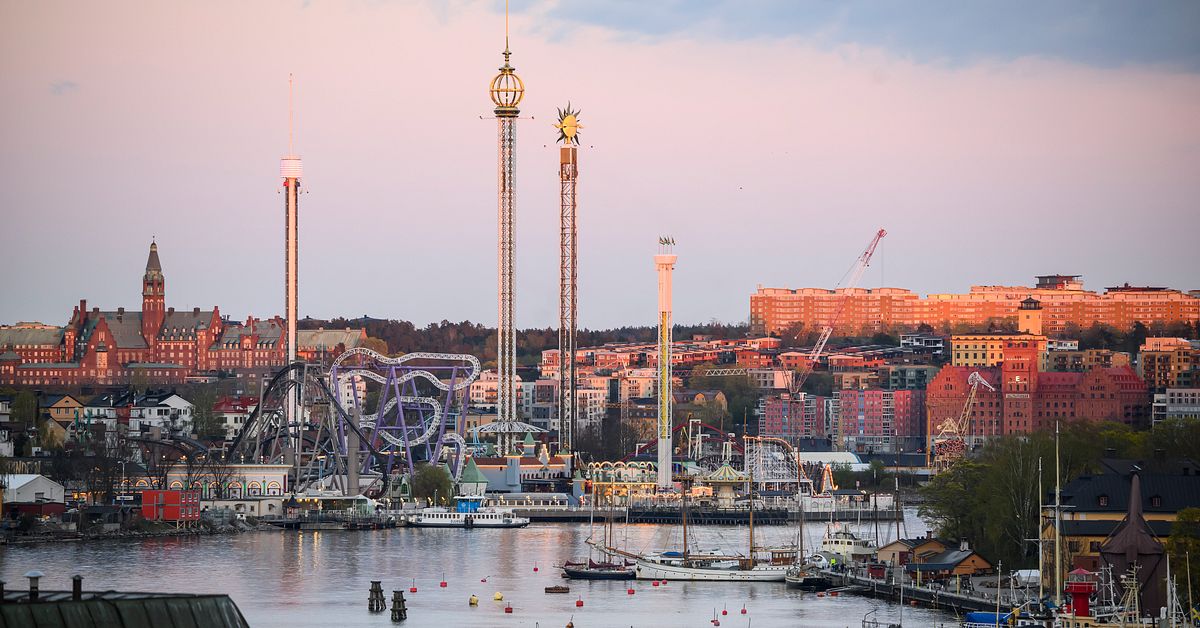 Par som hade sex i K&auml;rlekstunneln p&aring; Gr&ouml;na Lund d&ouml;ms