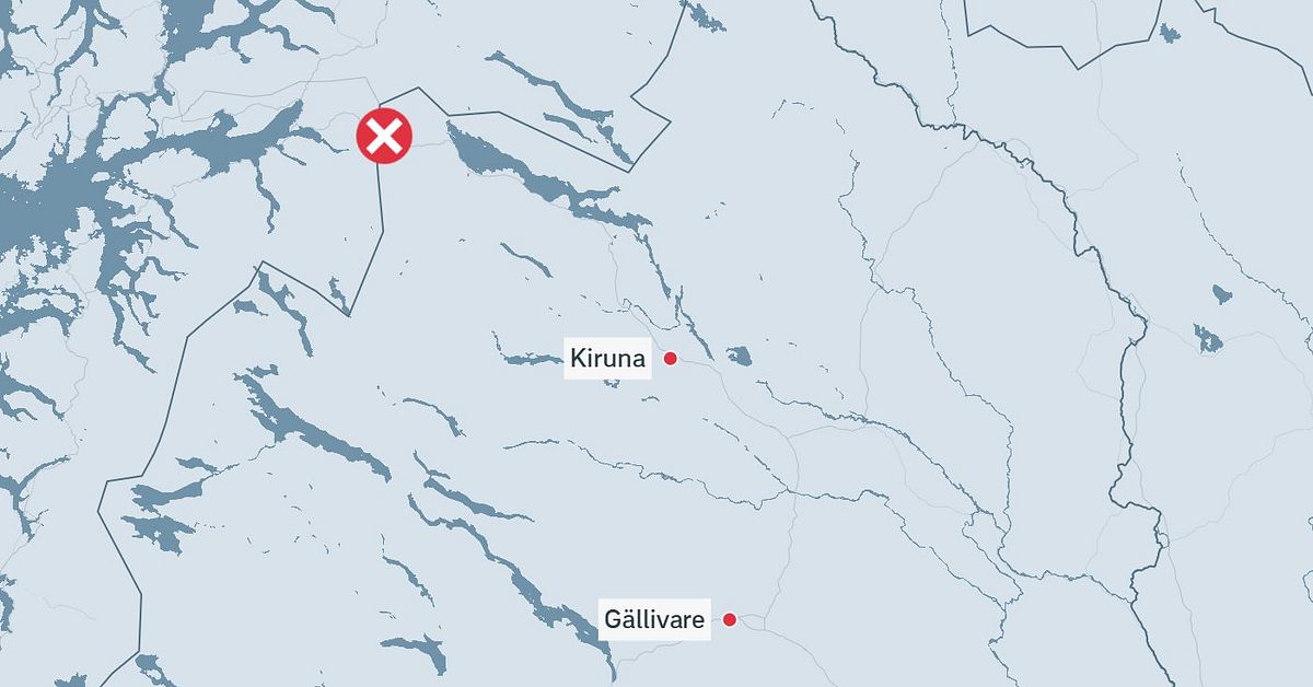 Skoterf&ouml;rare skadades vid Riksgr&auml;nsen &ndash; fl&ouml;gs till sjukhus