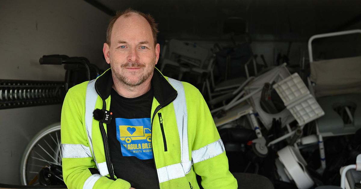 Frivilliga har k&ouml;rt till Ukraina n&auml;stan 1&nbsp;400 g&aring;nger &ndash; l&auml;mnar b&aring;de last och bilar