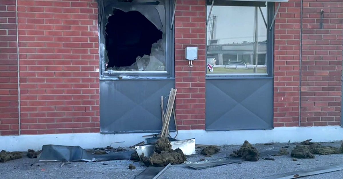 Unga m&auml;n t&auml;nde eld p&aring; industrilokal i Hallstammar &ndash; d&ouml;ms till f&auml;ngelse