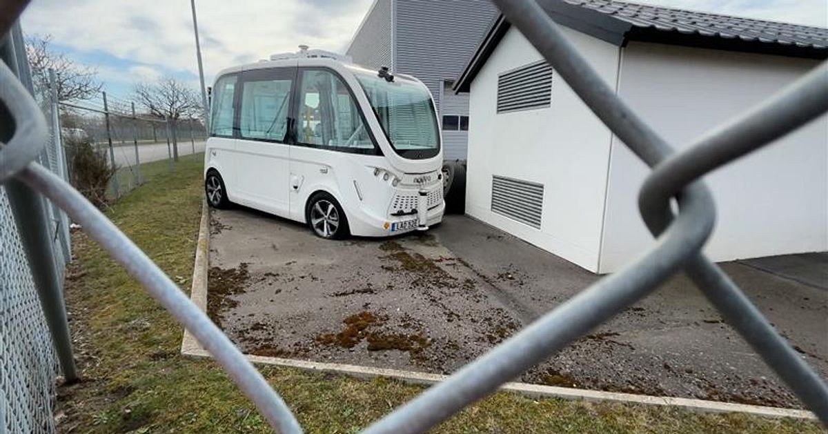 Sj&auml;lvk&ouml;rande bussen i Trelleborg kostade nio miljoner &ndash; nu s&auml;ljs den som &rdquo;h&ouml;nshus&rdquo;