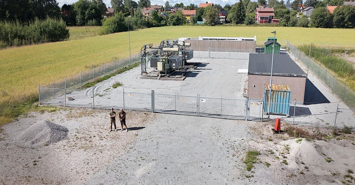 Batteriparken pl&aring;gar grannar i Heby: &rdquo;M&aring;ste ha h&ouml;rselk&aring;por p&aring; tomten&rdquo;