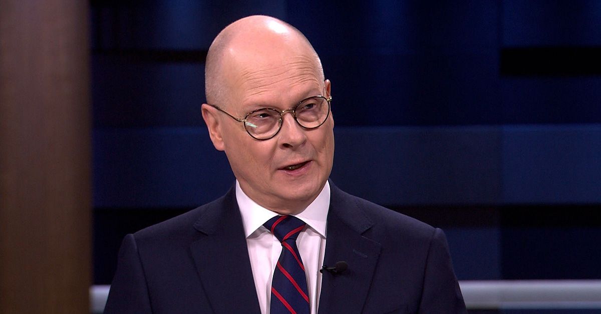 Analys: ”Frågan är när talmannen tar till sitt skarpaste vapen” | SVT ...