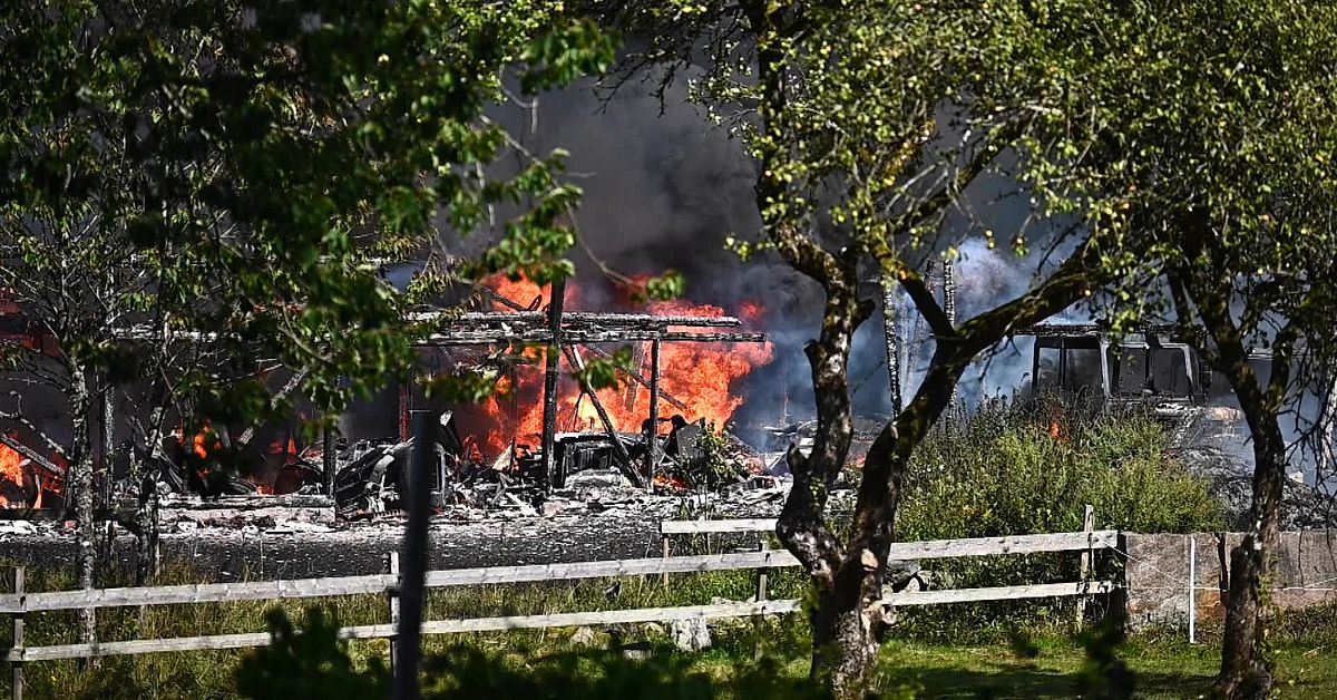 Fullt utvecklad brand med spridningsrisk i Varbergs kommun