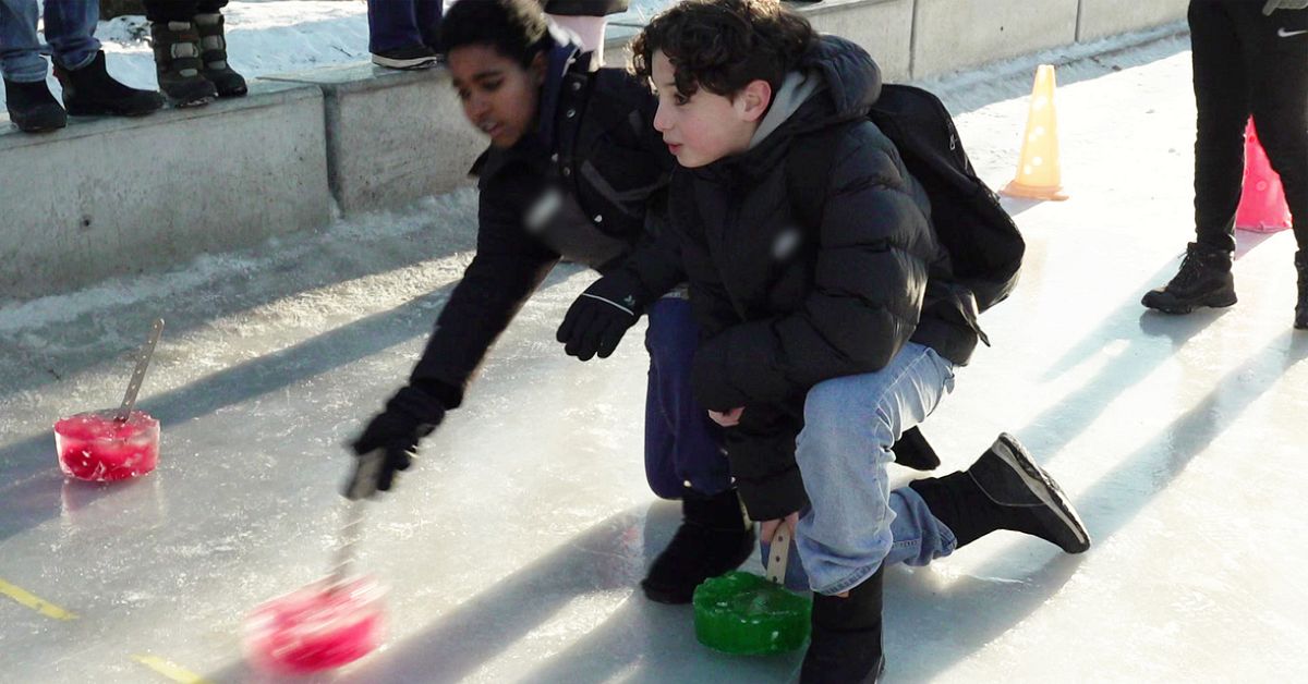 Viral succ&eacute; f&ouml;r Karlstadsskolans curlingrink