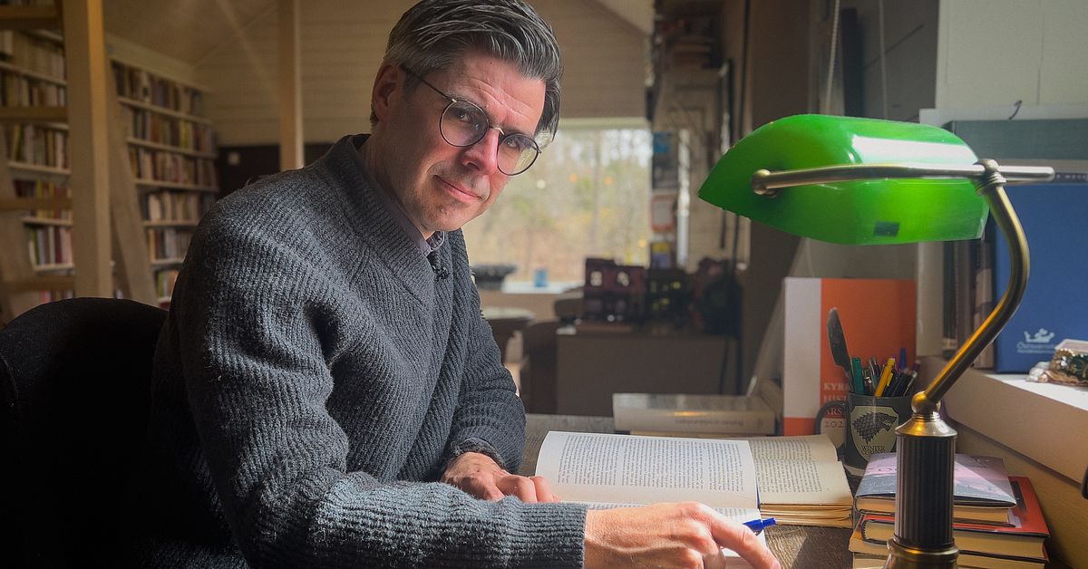 Joel Halldorf tror p&aring; mer religion i &aring;rets valr&ouml;relse: &rdquo;Ger mer tyngd&rdquo;