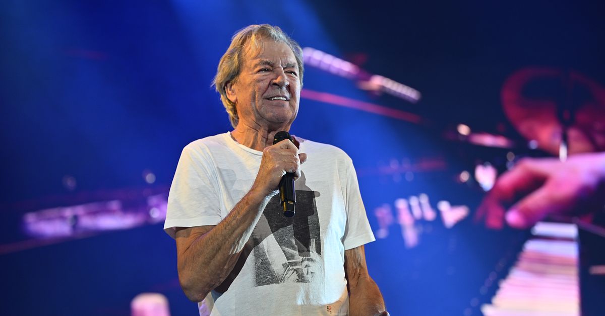 Deep Purple-s&aring;ngare inlagd p&aring; sjukhus