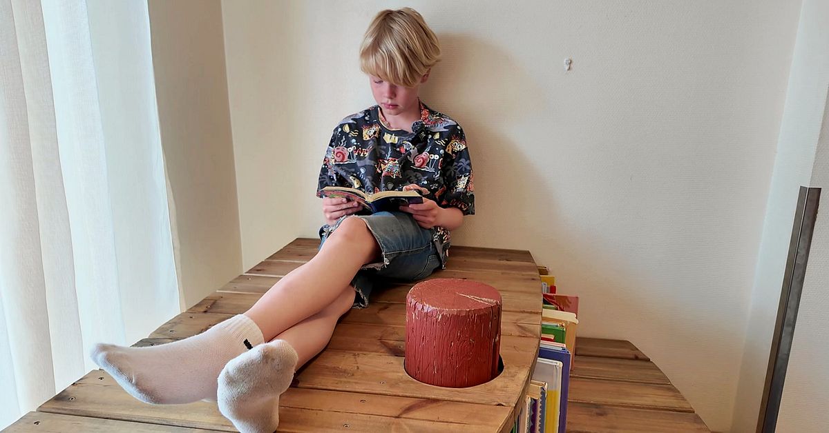 V&auml;nn&auml;s g&aring;r mot trenden &ndash; biblioteket lyckas locka barnen att l&auml;sa