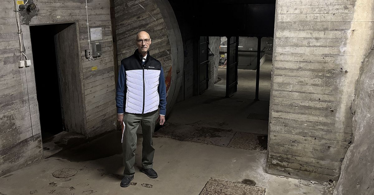 Sveriges specialskyddsrum moderniseras – följ med 20 meter ner i berget