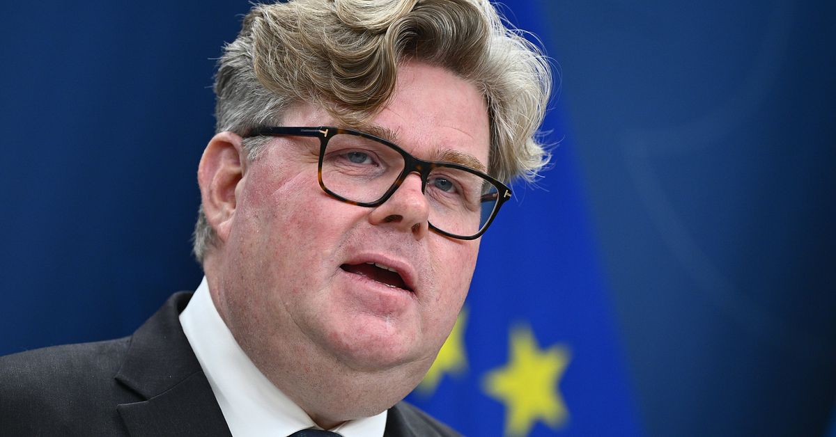 Regeringen vill ändra grundlagen – pressträff med Gunnar Strömmer (M)