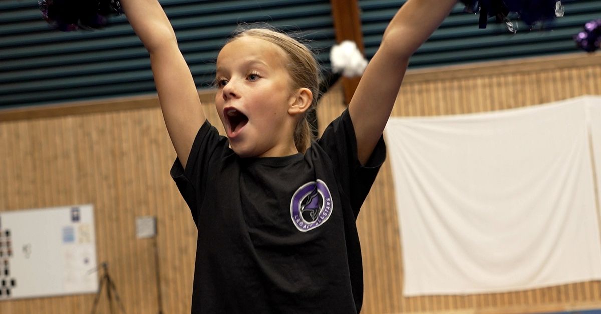 Cheerleading boomar i Sverige – ökar mest bland unga: ”Så mycket man ...