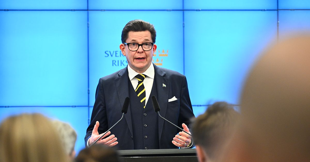 Talmannen ger Elisabeth Thand Rinqvist (C) sonderingsuppdraget