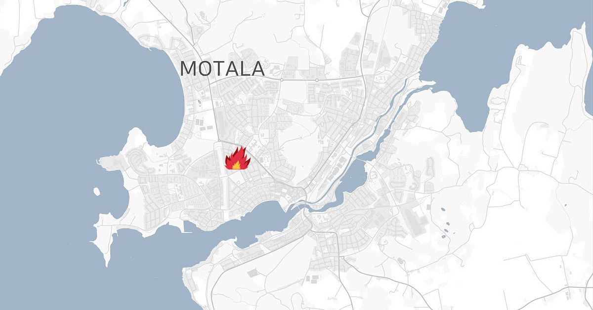 Kraftig villabrand i Motala