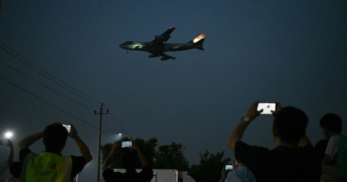 Trump har landat i Kina inf&ouml;r m&ouml;tet med Xi Jinping