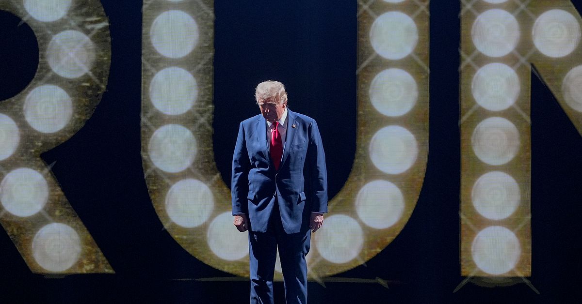 Il primo discorso di Donald Trump dopo l'attentato: “C'era sangue ovunque”