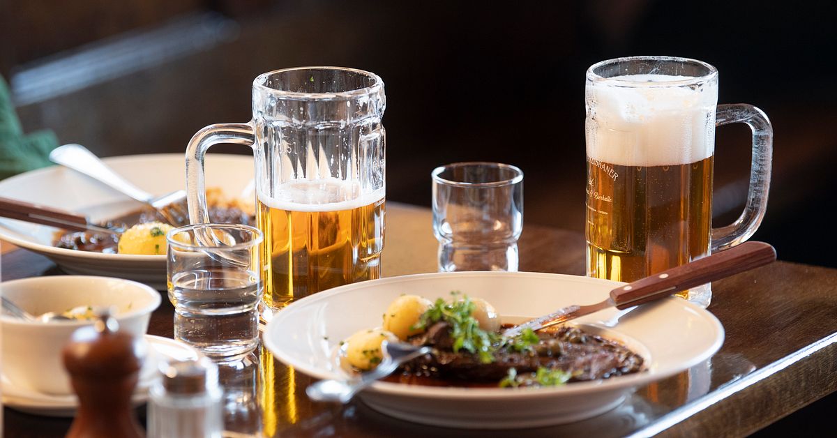 Avgjort: Mat och &ouml;l f&aring;r inte synas tillsammans