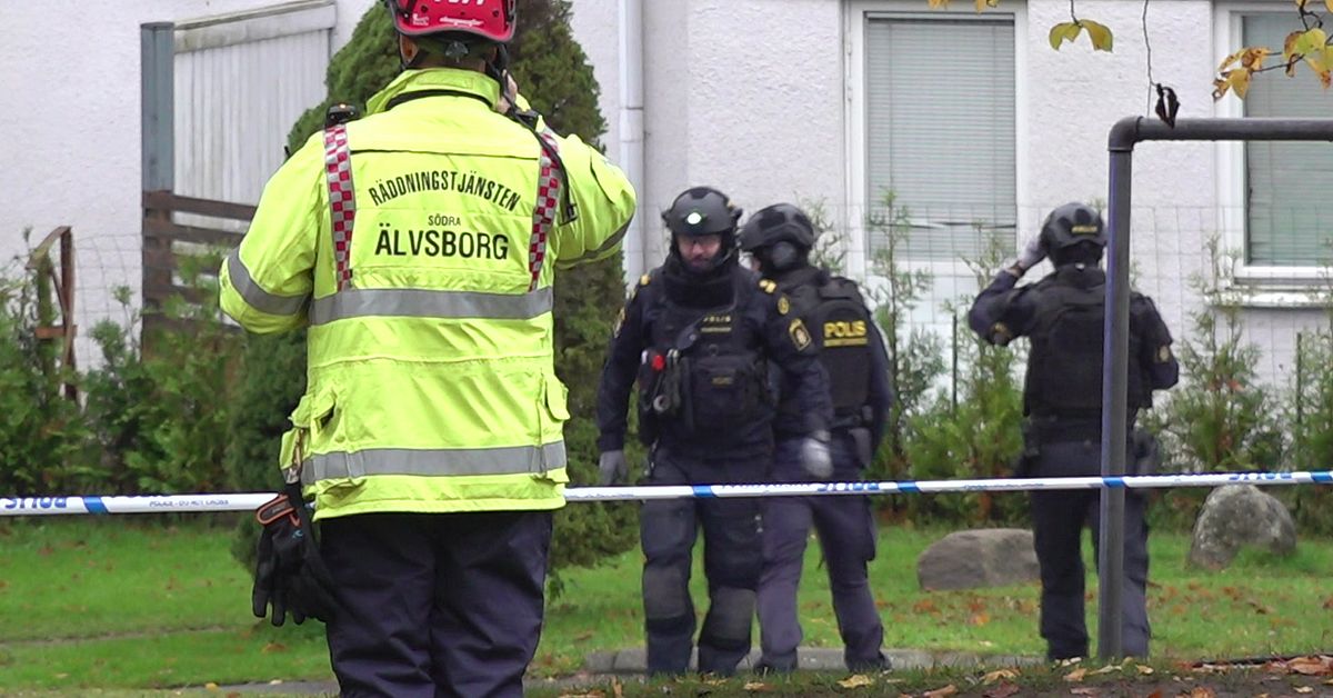 Tv&aring; &aring;talas efter bombv&aring;gen i Bor&aring;s