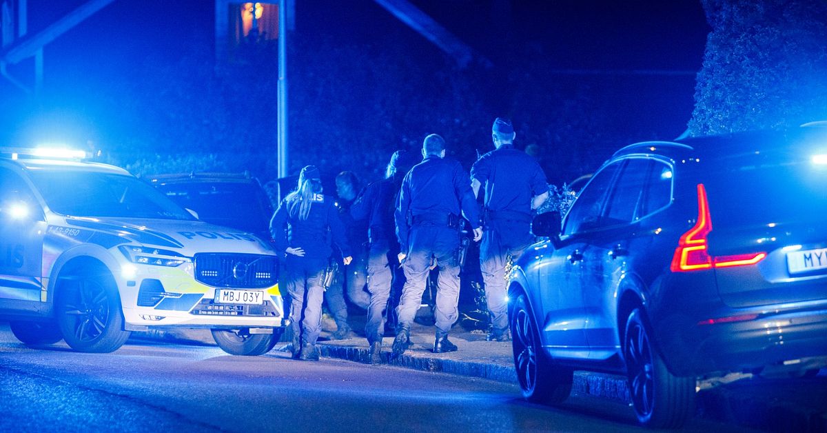 Skottlossning i J&ouml;nk&ouml;ping &ndash; man har livshotande skador