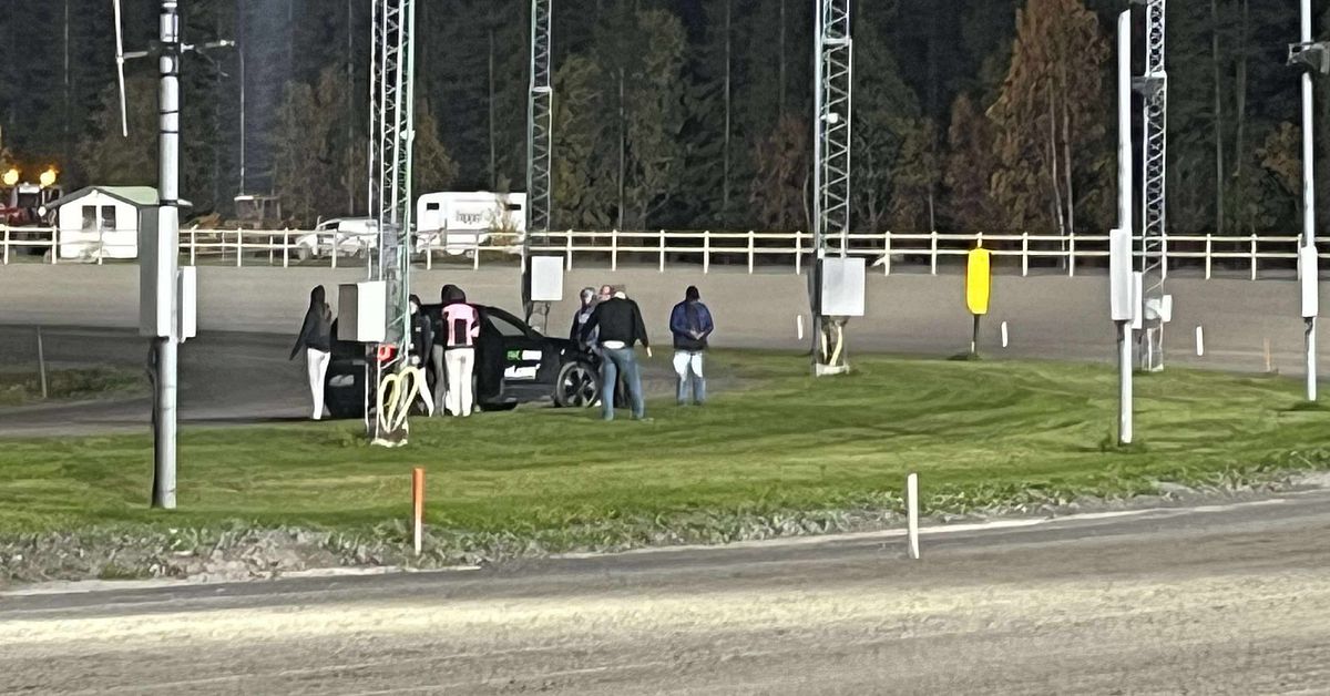 Allvarlig olycka på Östersundstravet – belysning slocknade under travlopp