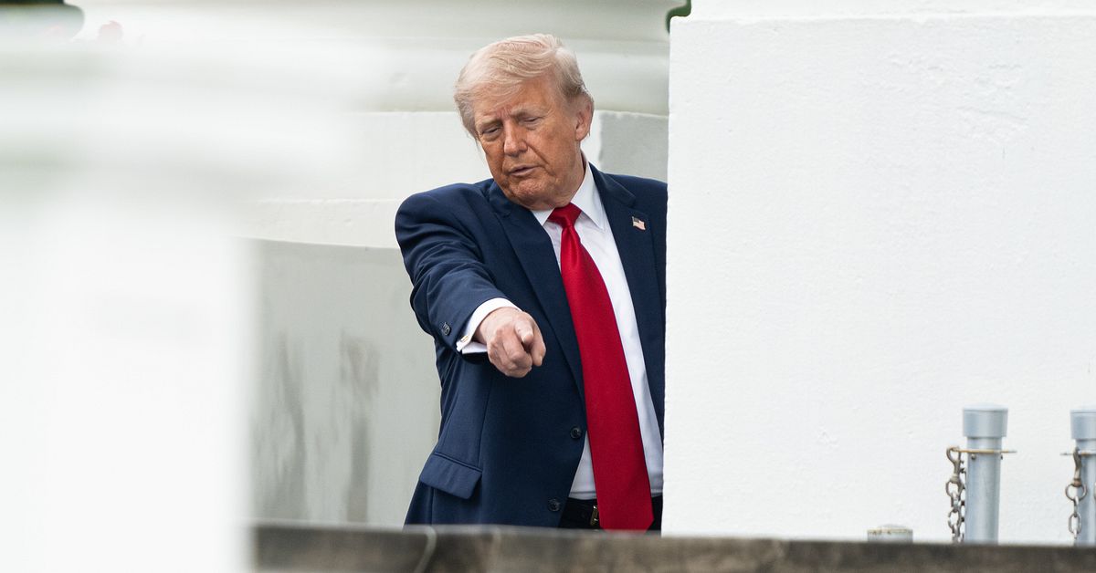 Tydlig trend i Trumps senaste aktieköp – det innebär affärerna