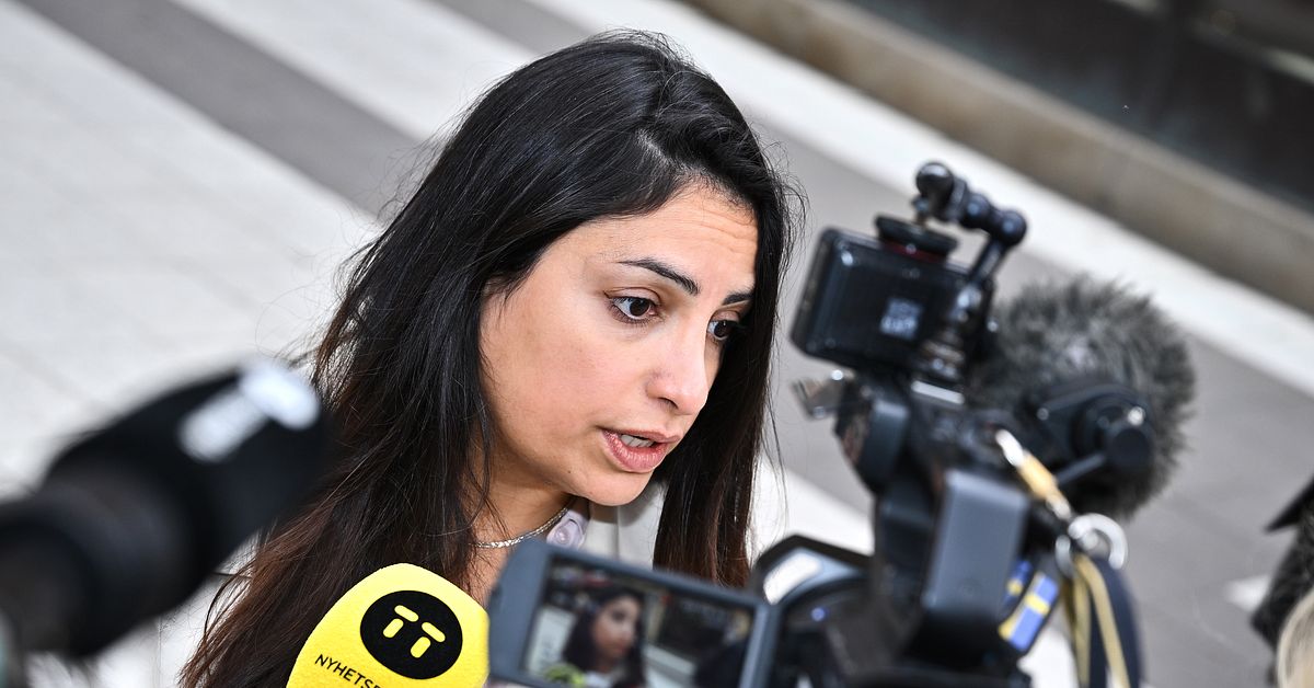 Kravet från Vänsterpartiet: Ministerposter eller röd knapp