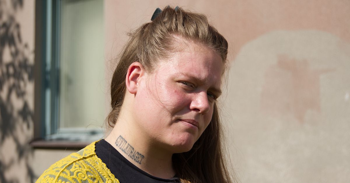 Linnéa försökte rädda 28-åringens liv: ”Ett blodbad” | SVT Nyheter