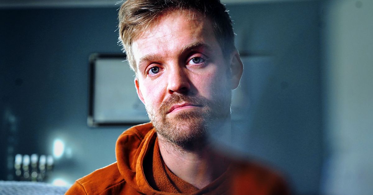 Läraren Eric stoppade knivdåd i klassrummet: ”Otroligt tragiskt”