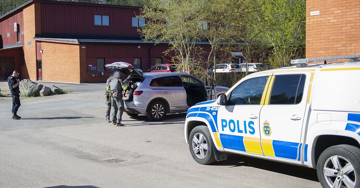 Polisinsats i Avesta avbl&aring;st &ndash; vapenliknande f&ouml;rem&aring;let var leksaksvapen