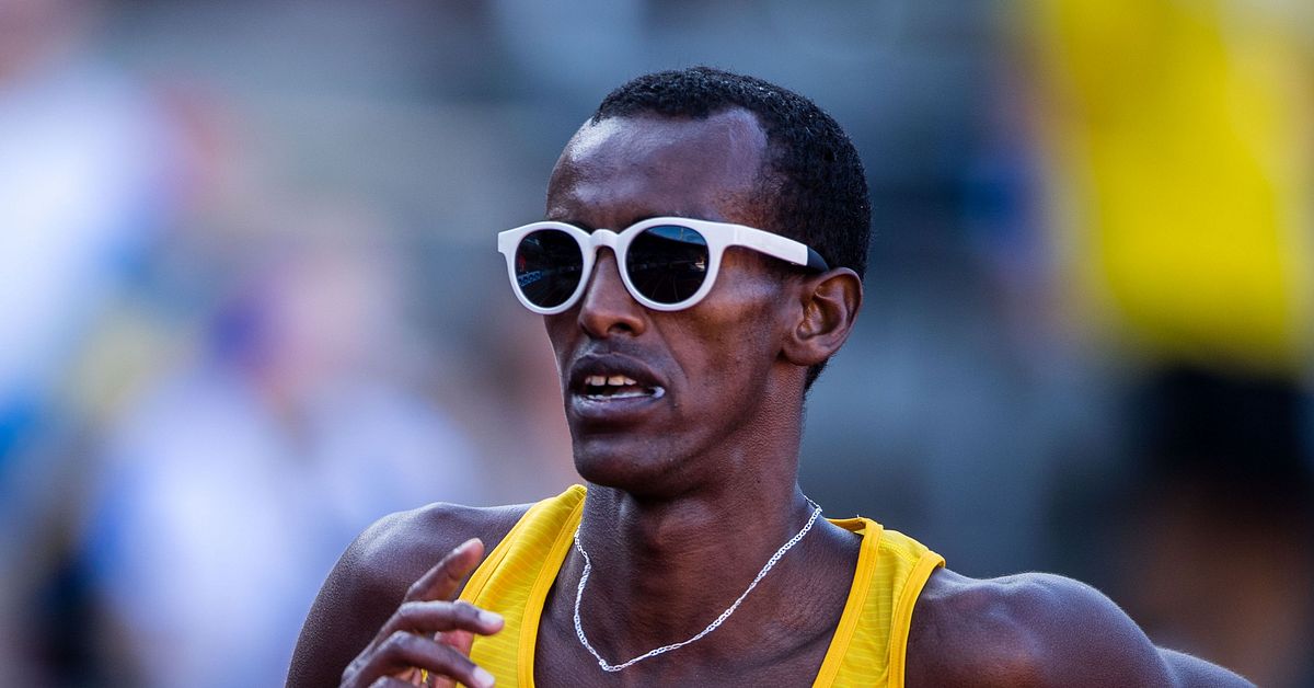 Mustafa Mohamed avslutar karriären