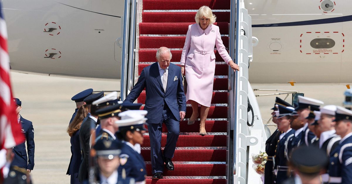 Kung Charles och drottning Camilla har landat i USA
