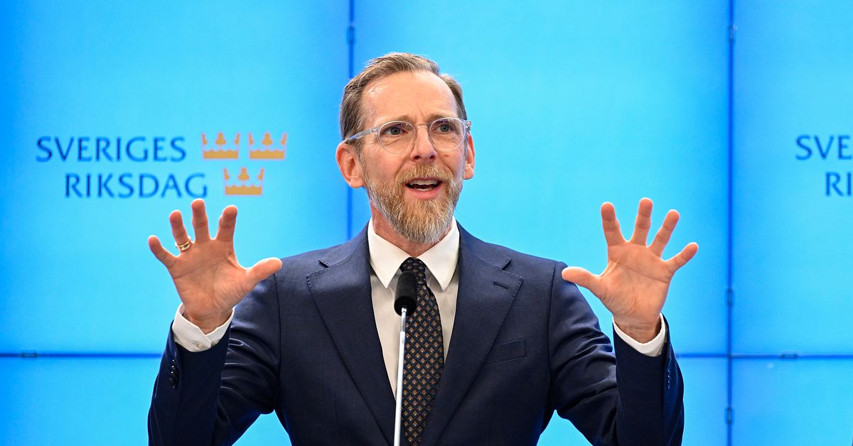 Folkh&auml;lsomyndigheten ska utreda &aring;ldersgr&auml;ns f&ouml;r smarta telefoner