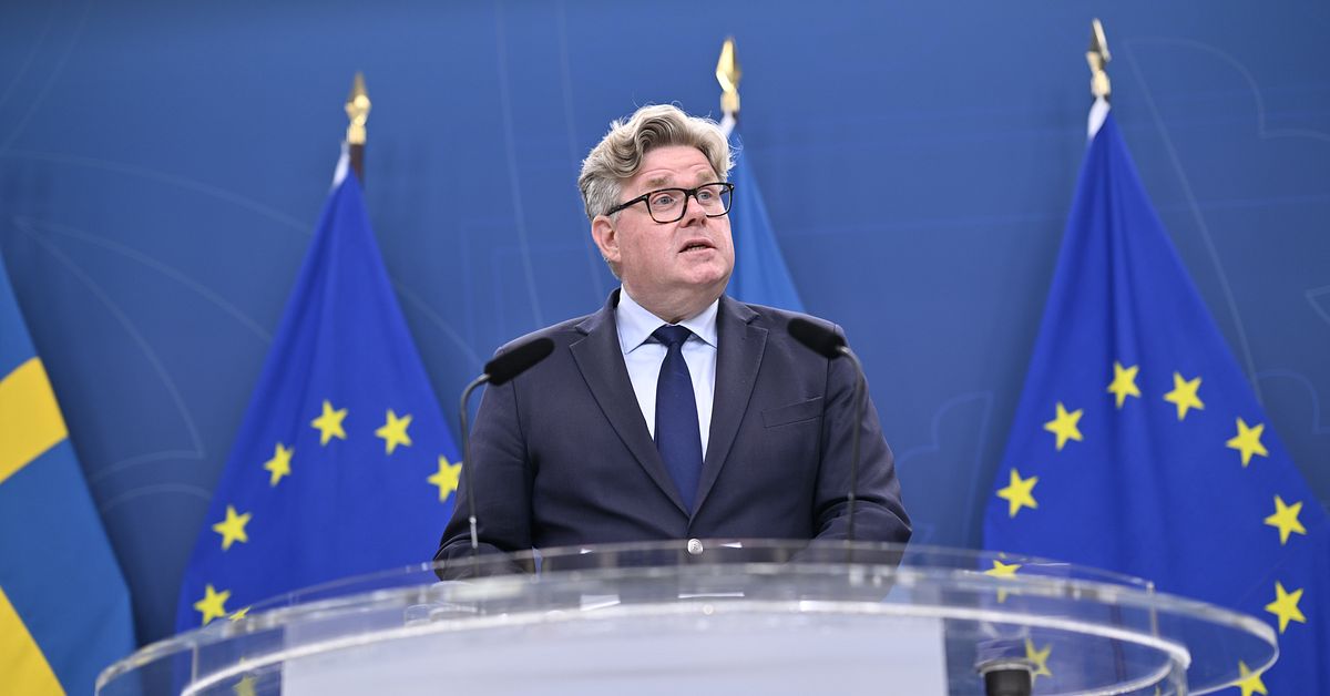 Regeringen drar tillbaka f&ouml;rslag om f&auml;ngelse f&ouml;r 13-&aring;ringar