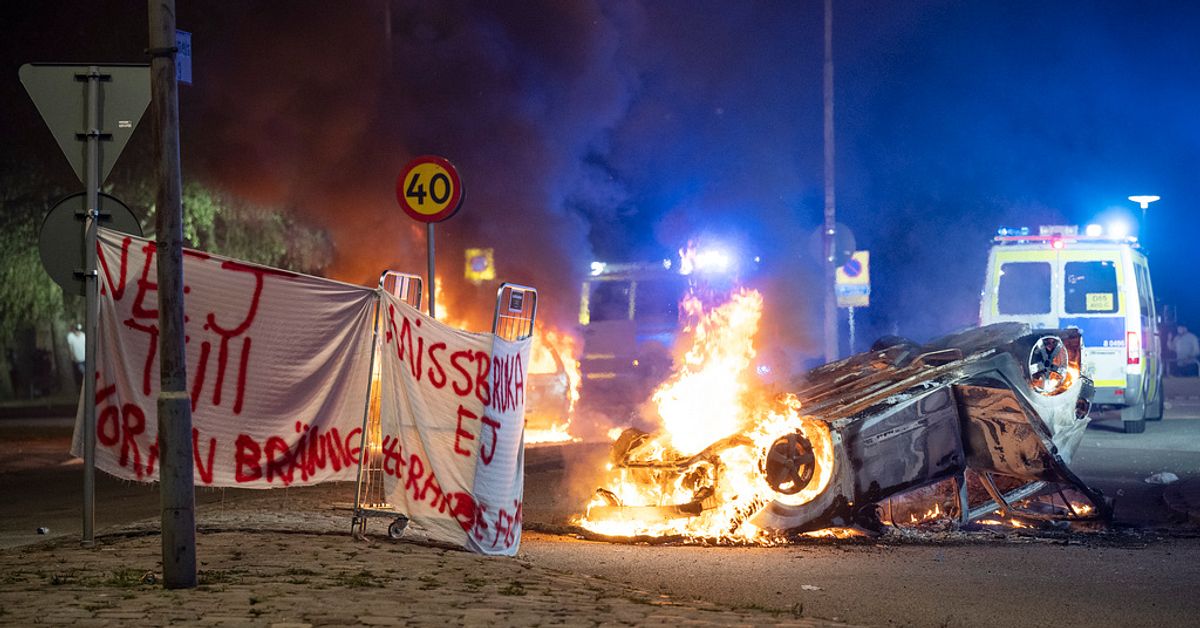 Inquiétude concernant les incendies de voitures – le garage ferme à Rosengård après l’incendie du Coran