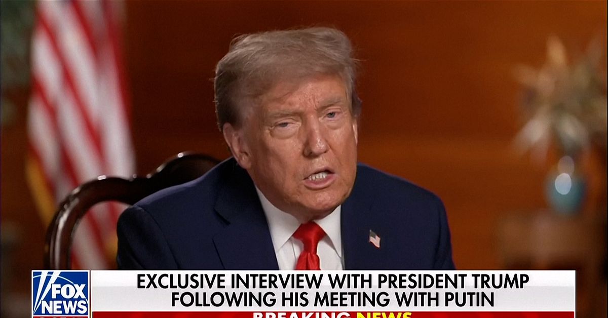 Donald Trump och Vladimir Putin i Alaska – överens om landutbyte