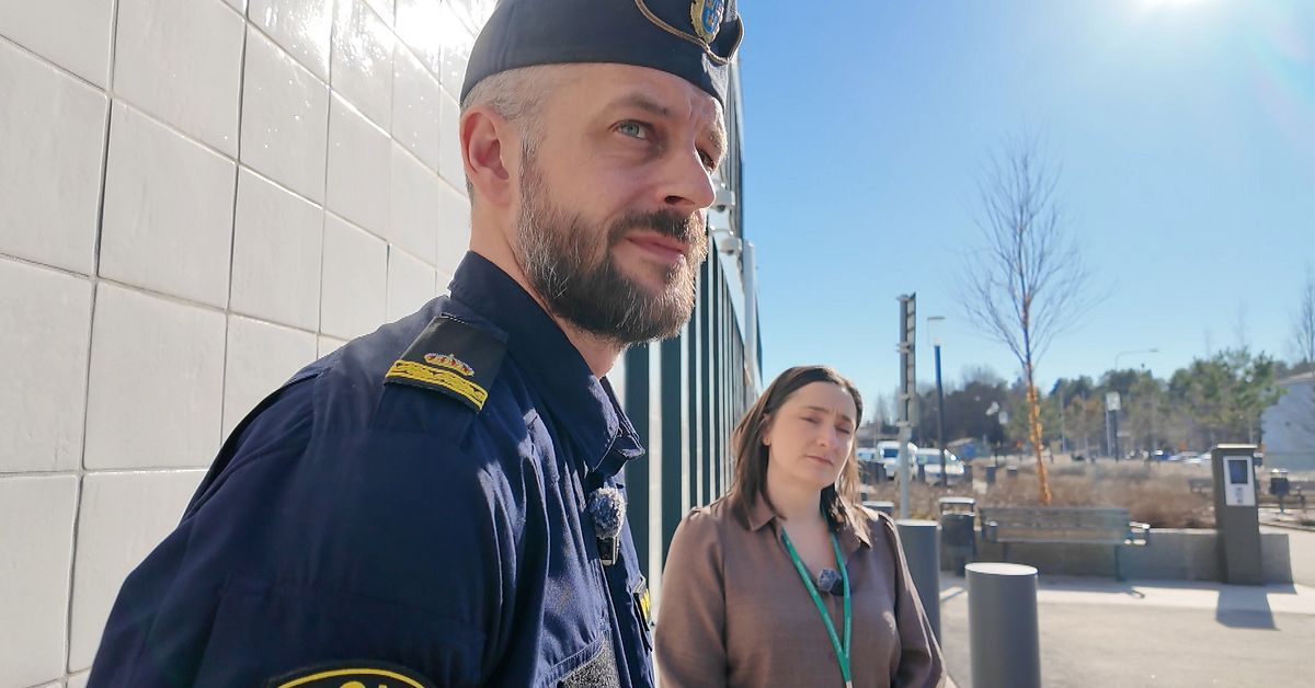 Vapenarsenal hittades hos Ume&aring;bo &ndash; st&ouml;rsta beslaget n&aring;gonsin i Sverige