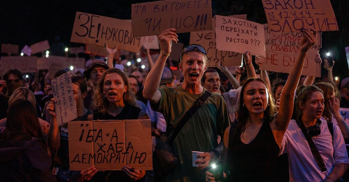 Ukraina häver oberoendet för antikorruptionsmyndigheter