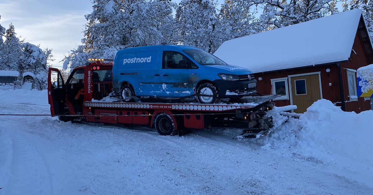 Skulle r&auml;dda postbil &ndash; d&aring; fastnade b&auml;rgningsbilen i G&ouml;rans &ouml;k&auml;nda olyckskurva