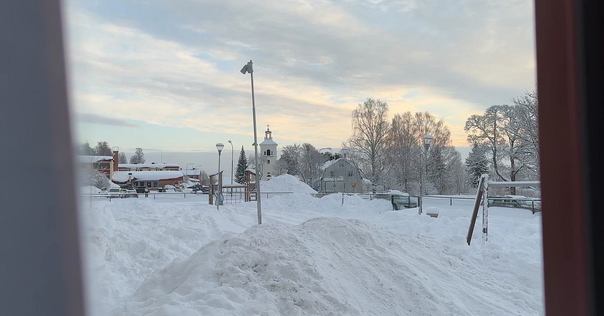 Pojke d&ouml;d efter olyckan i en sn&ouml;grotta i Hassela
