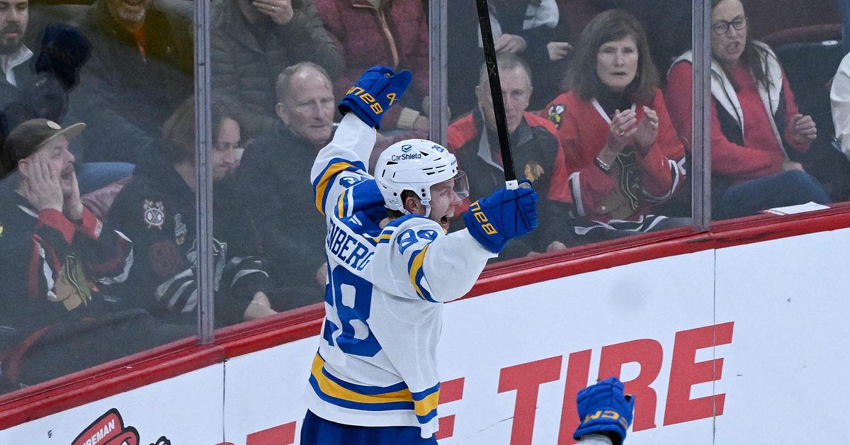 JVM-hj&auml;ltens bror Otto Stenberg gjorde sitt f&ouml;rsta m&aring;l i NHL